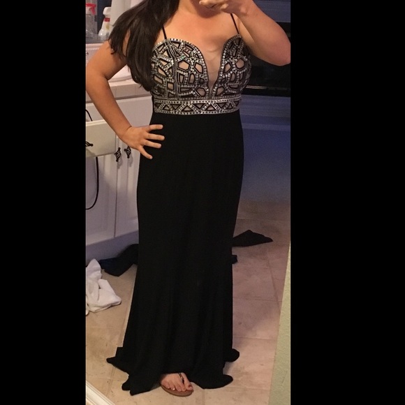 Formal/ Prom dress - Picture 1 of 6